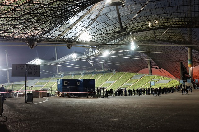 经纪人与俱 经纪人与俱